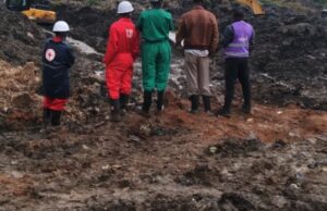 Chaos at Eldoret Dumpsite as Youths Disrupt Destruction of Contaminated Rice Kenya Bureau of Standards (Kebs) officials were attacked at the Huruma dumpsite in Eldoret while destroying contaminated rice.