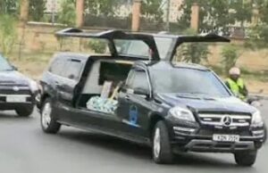 Wafula Chebukati’s Body Leaves Lee Funeral Home in Ksh. 10 Million Mercedes Benz Hearse Wafula Chebukati’s Body Leaves Lee Funeral Home in Ksh. 10 Million Mercedes Benz Hearse