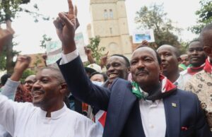 Opposition Shows Solidarity at Memorial for Slain Demonstrators Opposition Shows Solidarity at Memorial for Slain Demonstrators