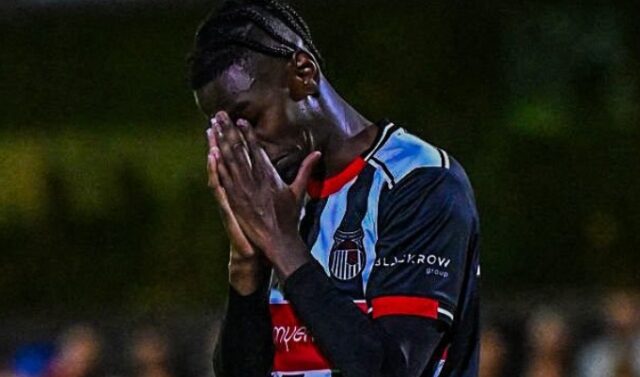 Clarke Oduor’s club Grimsby Town fined Ksh3.5M (£20,000) by EFL. Registration paperwork for Oduor was filed one minute late. Despite this, he featured in Grimsby’s historic 12–11 penalty win over Manchester United. Club accepted the sanction but relieved the victory still stands. Kenyan fans hailed Oduor online, celebrating his performance. Oduor remains eligible for Round Three and future matches.