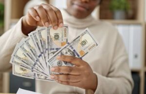 Jinsi Lucy alivyoimarisha biashara yake ,na kuvutia wateja